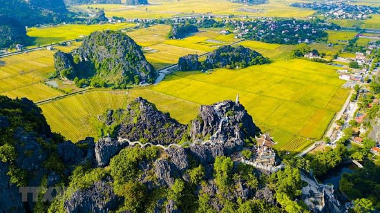 Hoa Lu - Trang An- Mua Cave