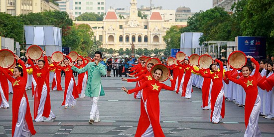 BEST THINGS TO DO IN VIETNAM YOU SHOULD NOT MISS